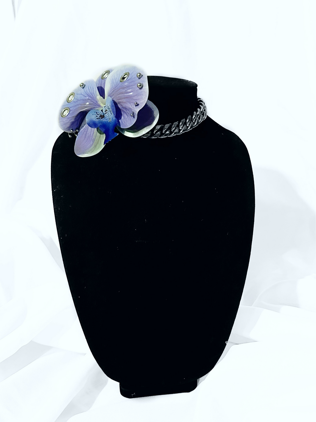 Orchid Link Choker