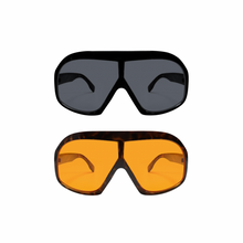 Load image into Gallery viewer, Noir Oversized Shades

